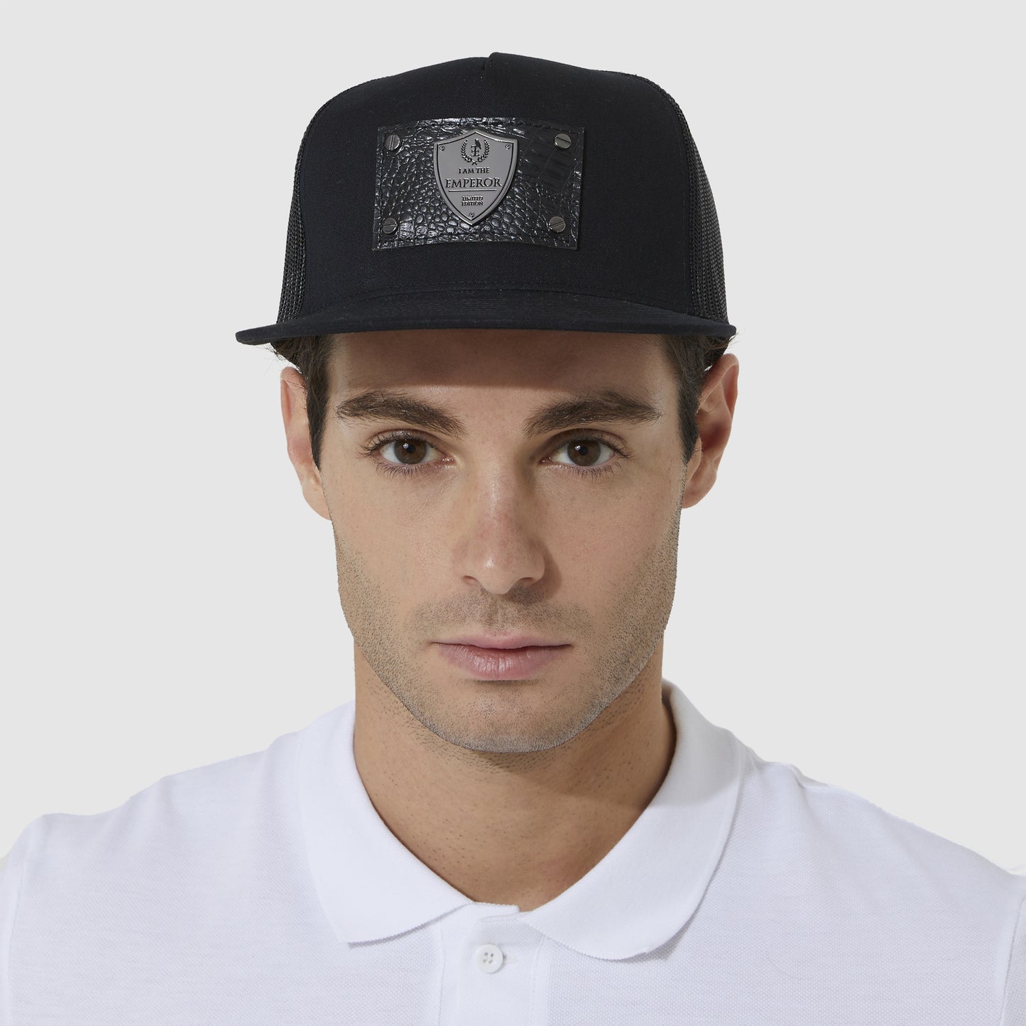 SQUARE LOGO TRUCKER HAT